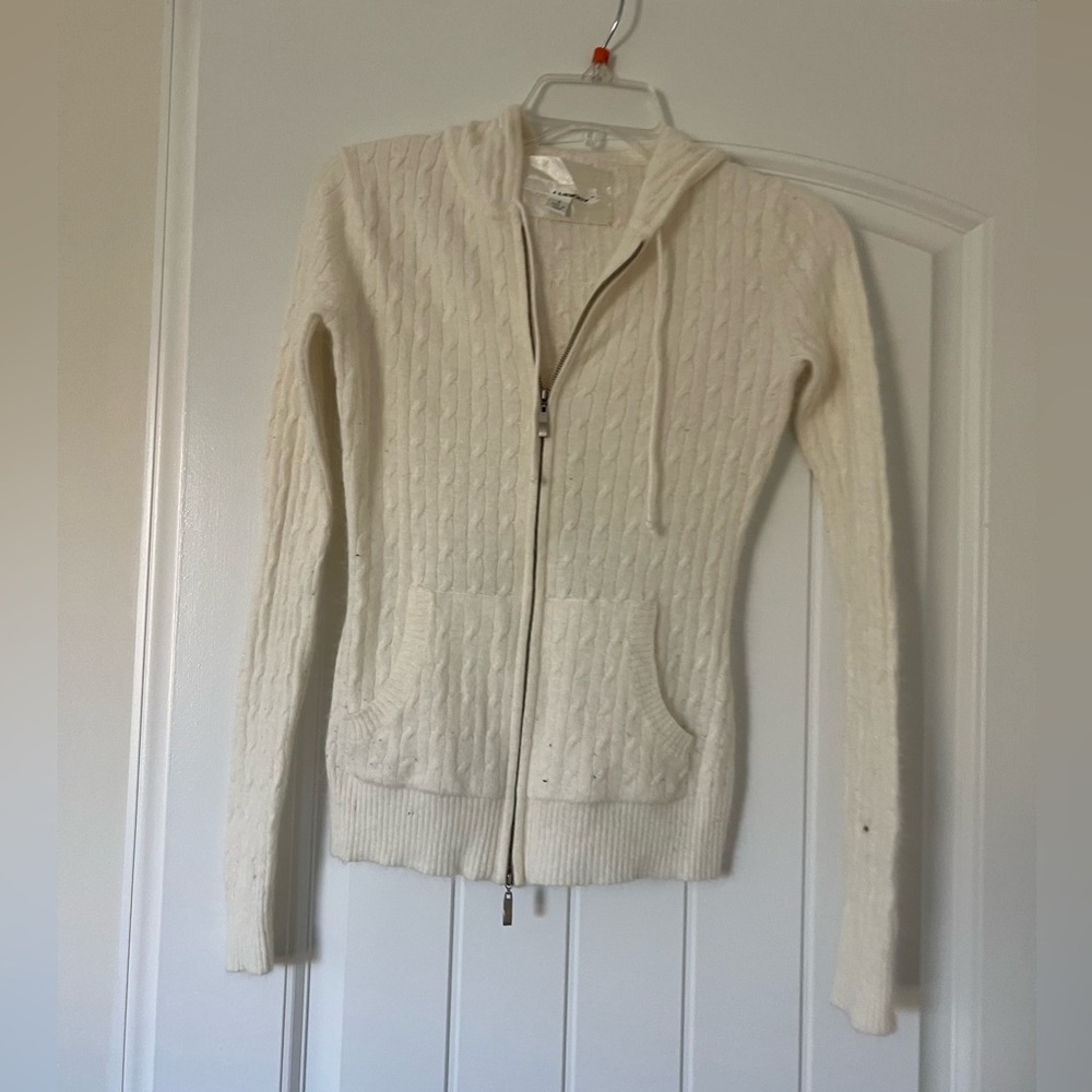 Sweater - Picture 2 of 3